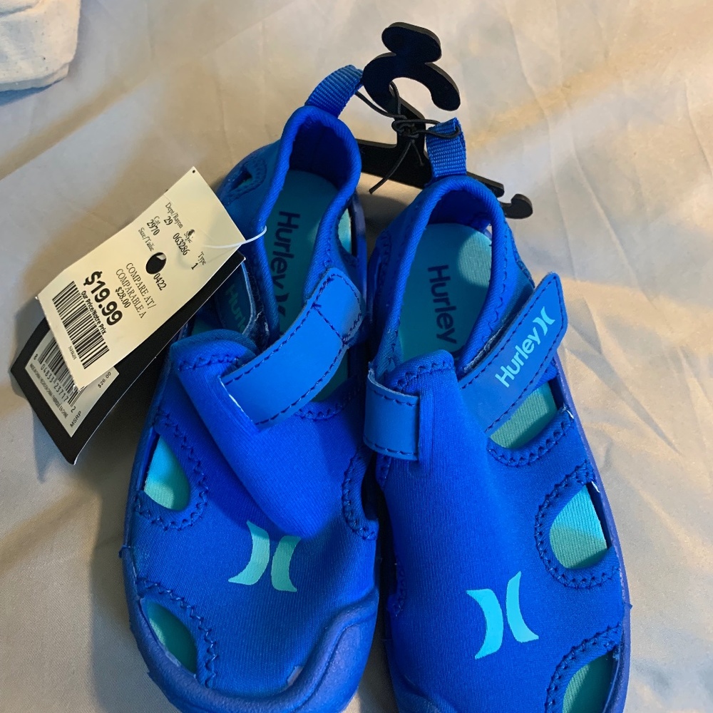 Kid's Hurley Water Shoes Size 10 (NEW With Tags)